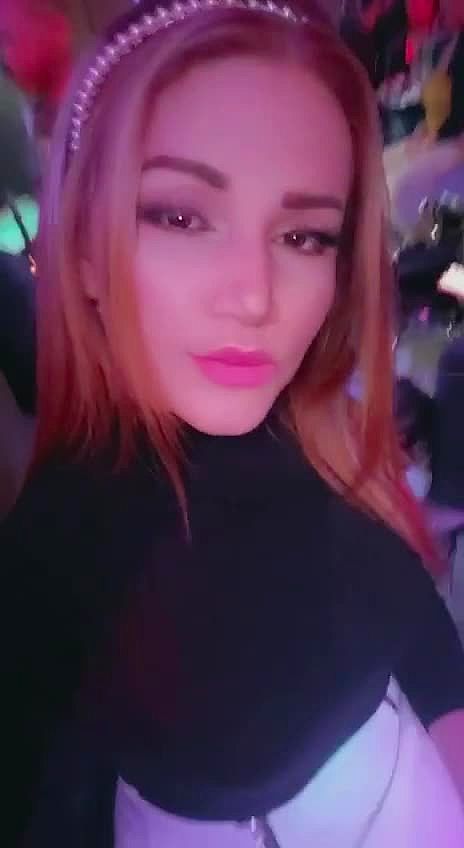 Ellen Video Background