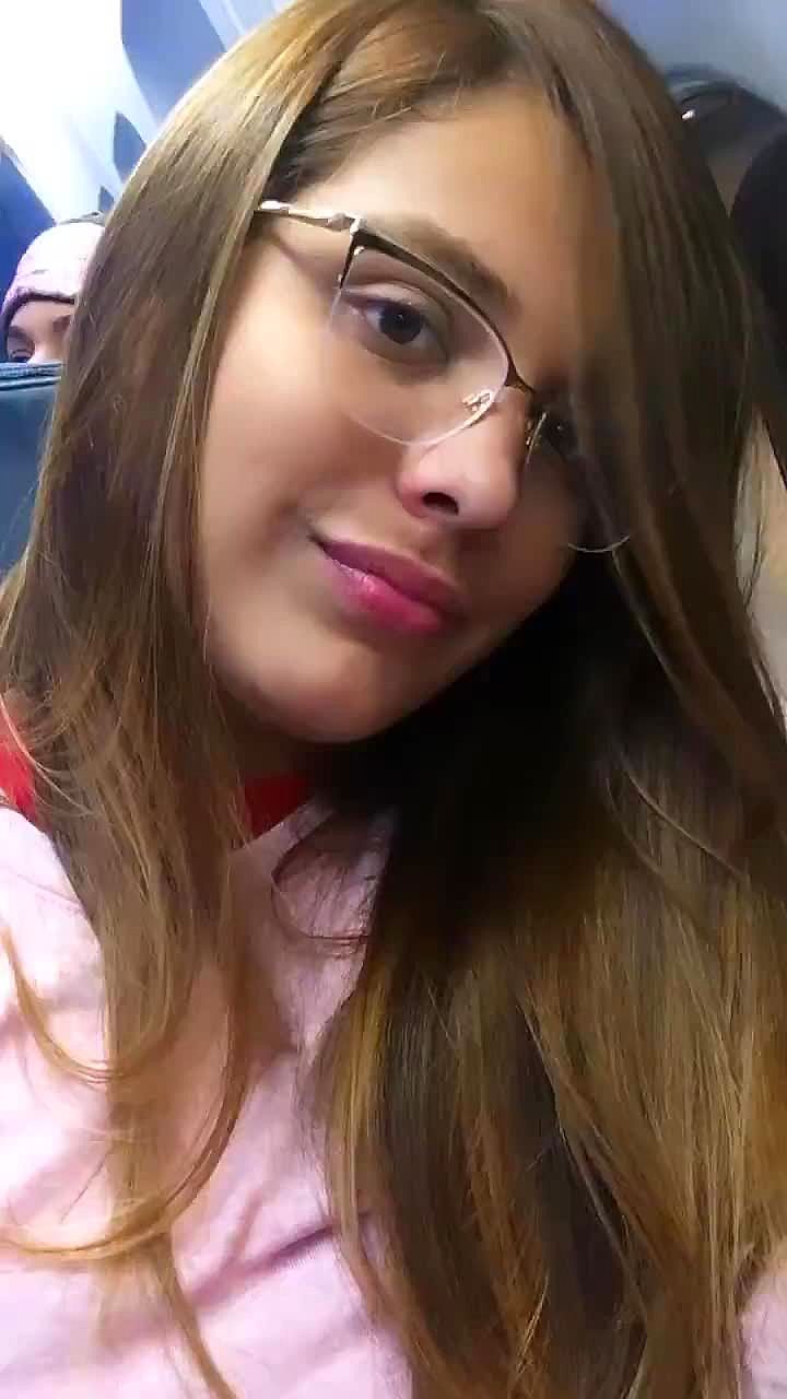 Lucianna Brigatto Video Background