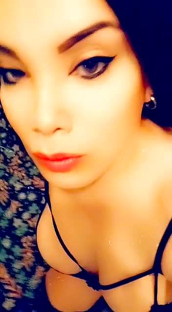 Luciana Belle Video Background