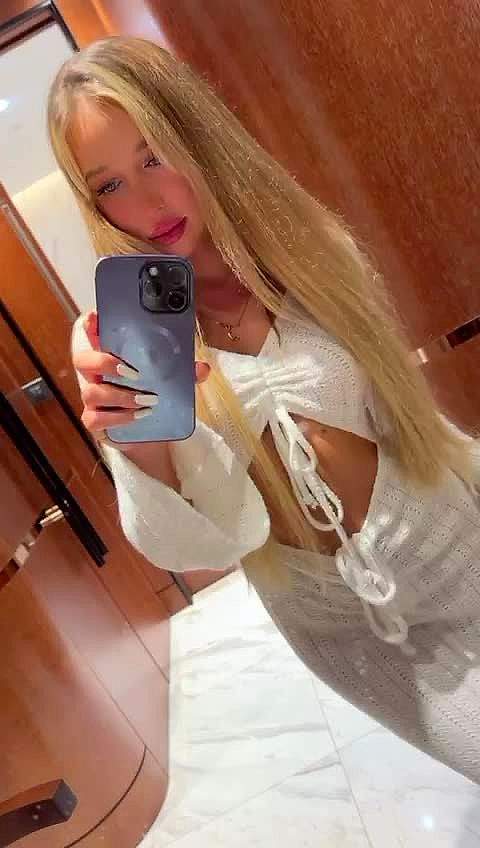 Alina Video Background