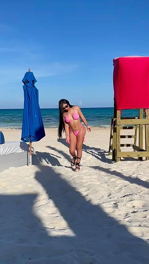 Amile Video Background