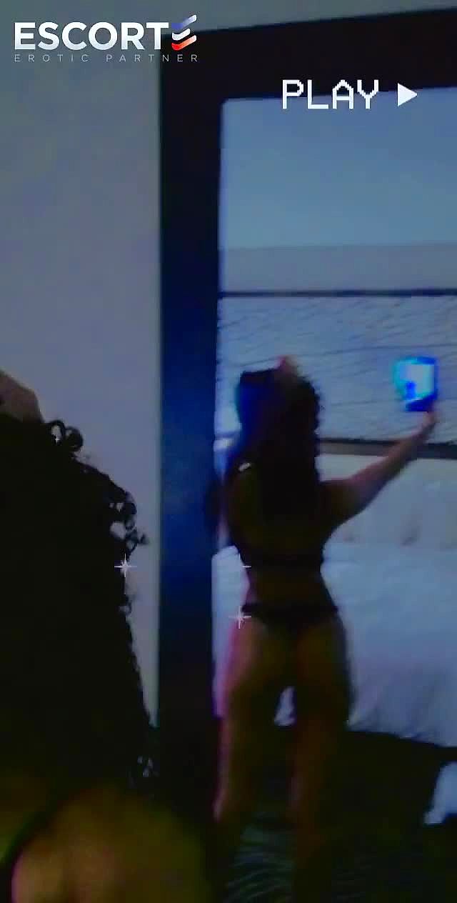 Cielle Video Background