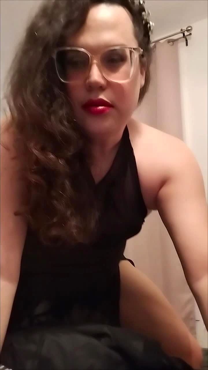 Maitresse Chloe Trans Video Background