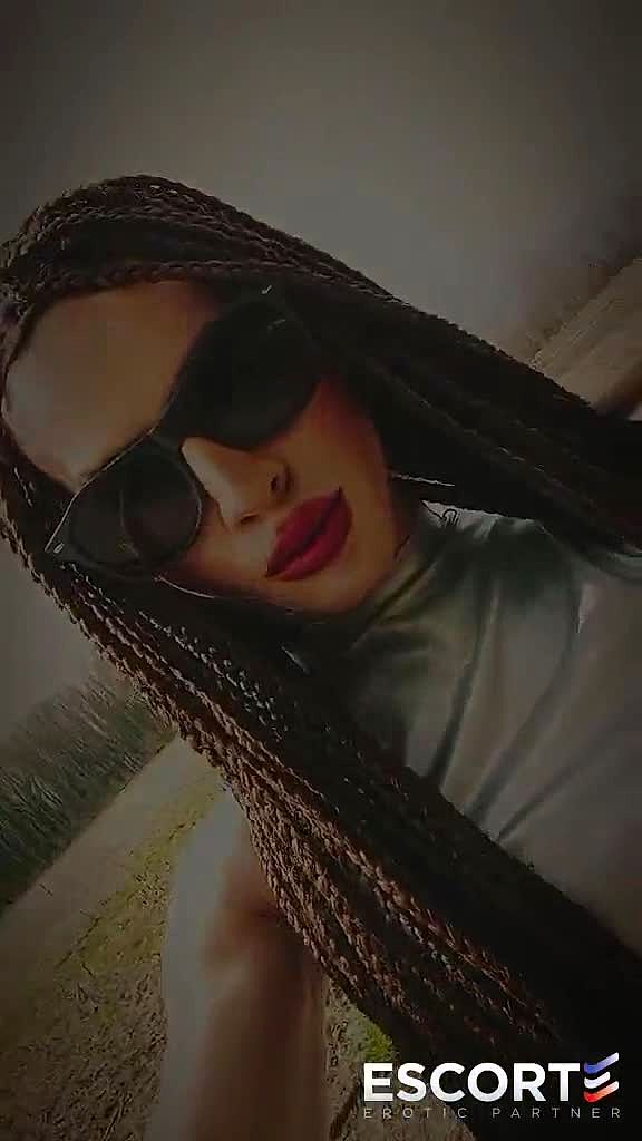 Aisha23 Vidéo Arrière-plan