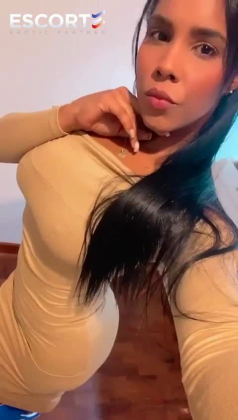 Kinsley Vidéo Arrière-plan