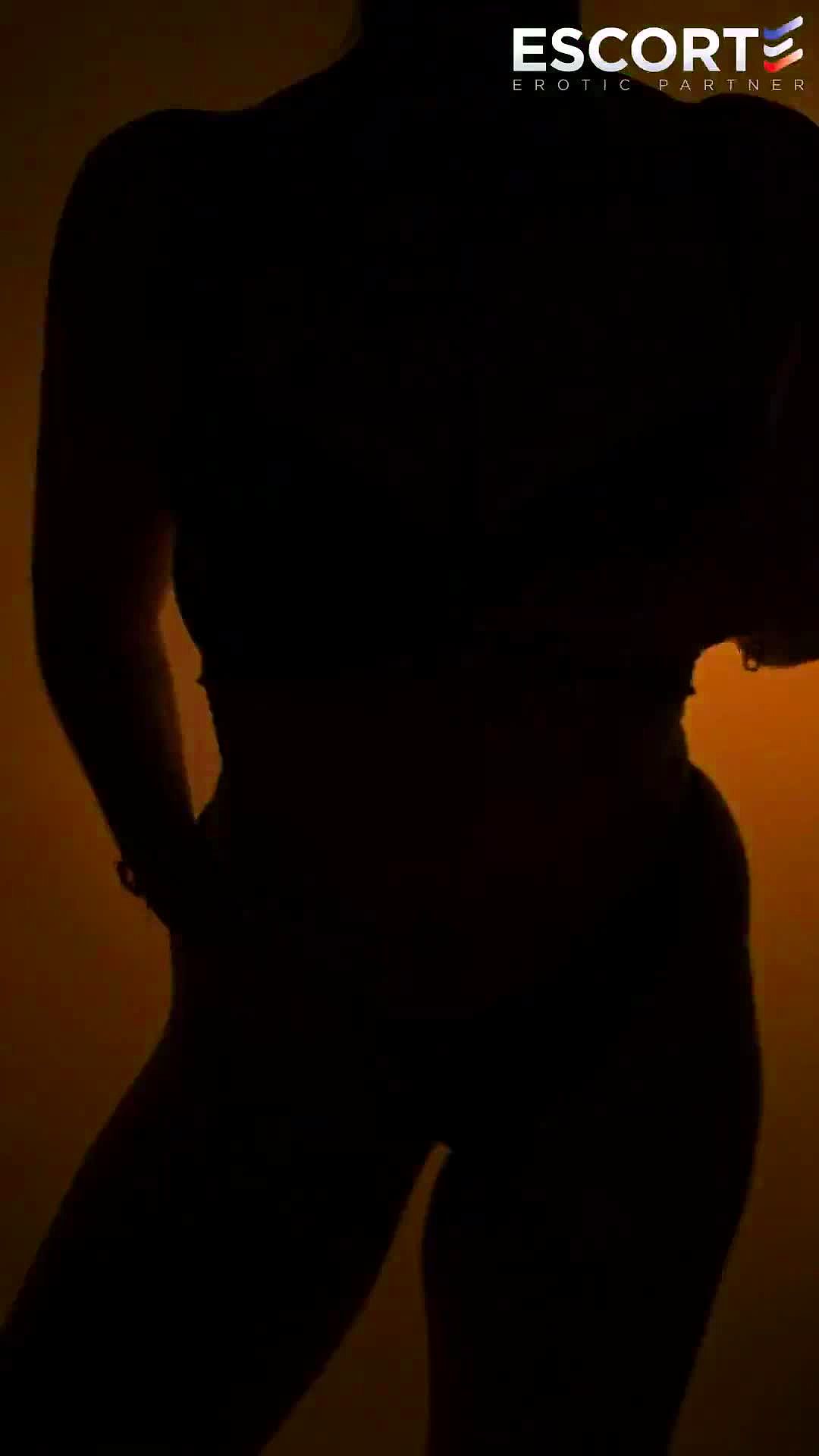 Lolacoquine Video Background