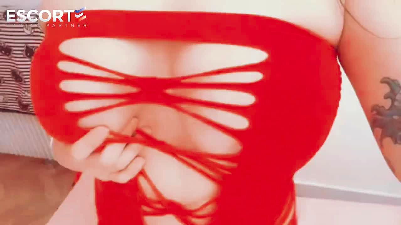 Elaine Video Background