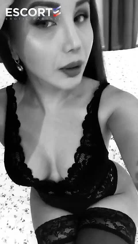 Nathalie trans latine Vidéo Arrière-plan
