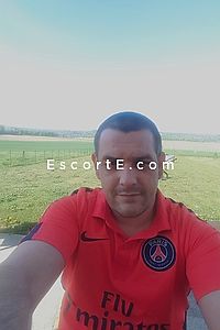 Nico77 - Marne la Vallée Boy Escorts