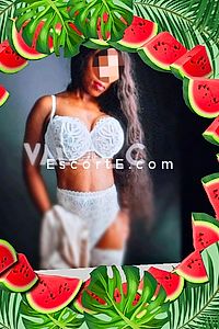 Cramberries - LA BAULE Escorts