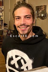 Lioh - Escort Boy Niort