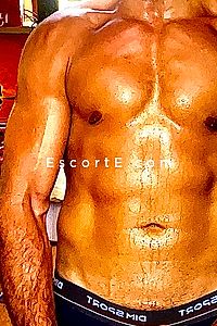 Curtis 971 - Escort Boy Baie-Mahault