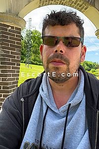 Buveursdejus - Limoges Boy Escorts