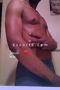 Berso - Pau Boy Escorts