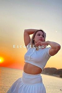 Alia - Lyon Escorts