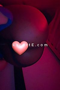 Zayra - Escort Girl Paris