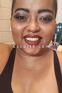 Nalyaana - Le Creusot Escorts