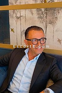 Laurenzo-31 - Escort Boy Aix-En-Provence