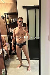 Incandescent - Escort Boy Angers