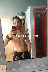 Mickael29 - Escort Boy Brest