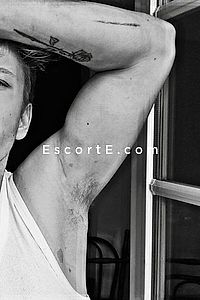 Smile79 - Niort Boy Escorts