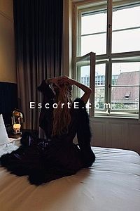 Alice Wanderlust - Escort Girl Courchevel