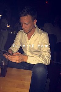 JoNathan - Escort Boy Le Mans