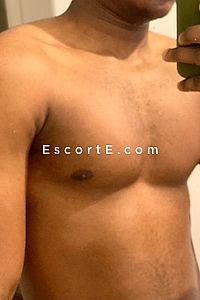 ZEE - Escort Boy Bordeaux