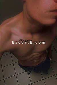 Brch - Escort Boy Nantes