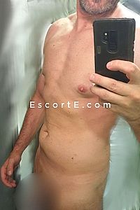 Thom - Limoges Boy Escorts
