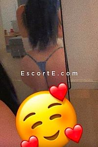 Lya - Auxerre Escorts