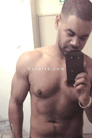 Hector6966 - Montpellier Boy Escorts