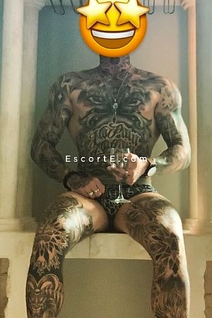 valentinoo27 - Escort Boy Rouen