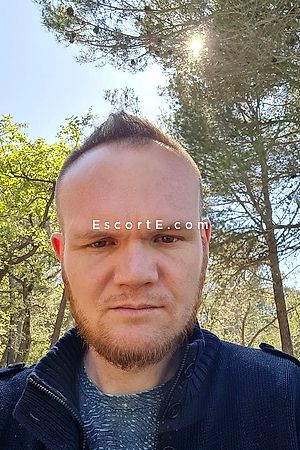 M133 - Aix-En-Provence Boy Escorts