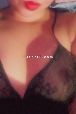 Narjes - Paris Escorts