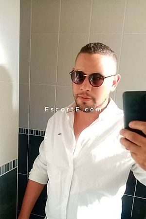 Blunt69 - Escort Boy Lyon