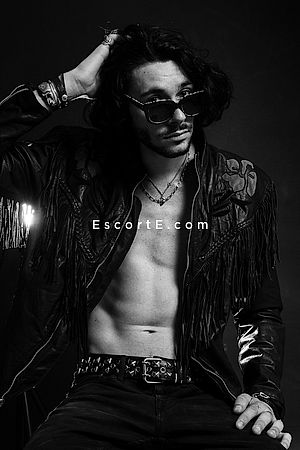 Axl - Escort Boy Toulouse