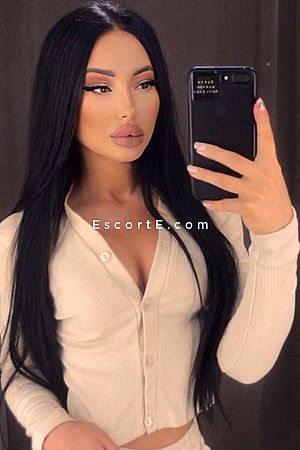 Vera - Paris Escorts
