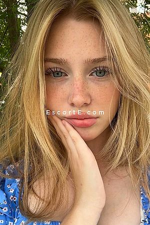 IVY - Escort Girl Paris