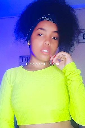 Hotjulia - Athis-Mons Escorts