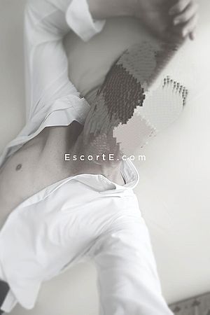 Kristof - Suresnes Boy Escorts