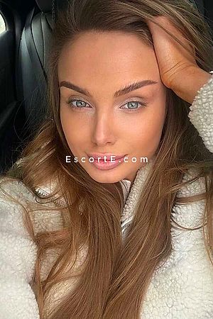 Oksana - Escort Girl Aix-En-Provence