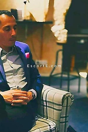 Lovenzo - Lyon Boy Escorts