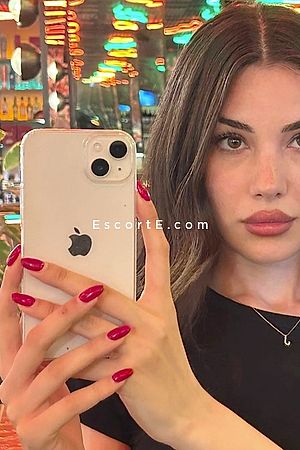 ERIN - Paris Escorts