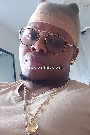 Will - Escort Boy Tours