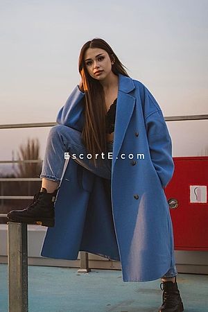 Nasta - Paris Escorts