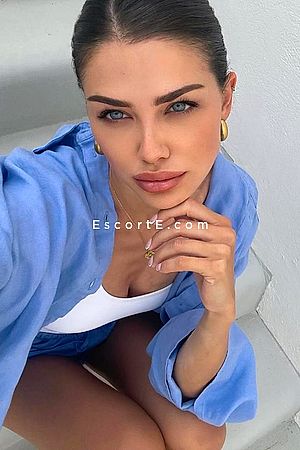 ALEAH - Paris Escorts