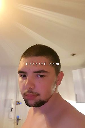 Erwann - Escort Boy Tours