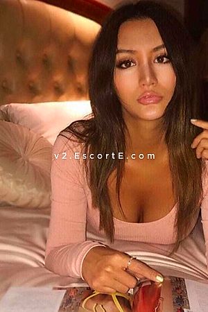 Antonina - Escort Girl Paris