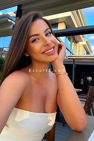 Zaira - Escort Girl Nice
